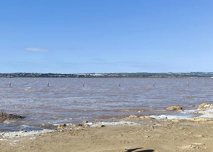 Beautiful Near The Pink Lagoon Holiday home *